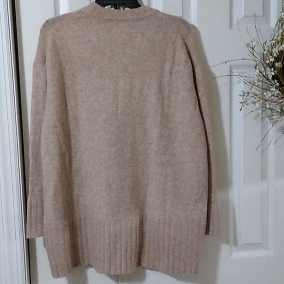 New and beautiful Zara oversized sweater - Picture 2 of 7